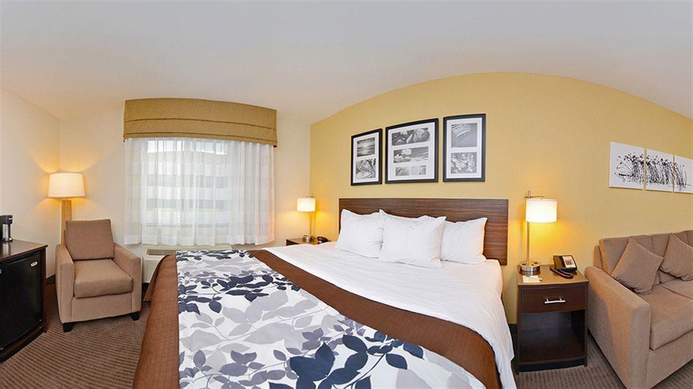 Sleep Inn & Suites Grand Forks Near Alerus Center Экстерьер фото