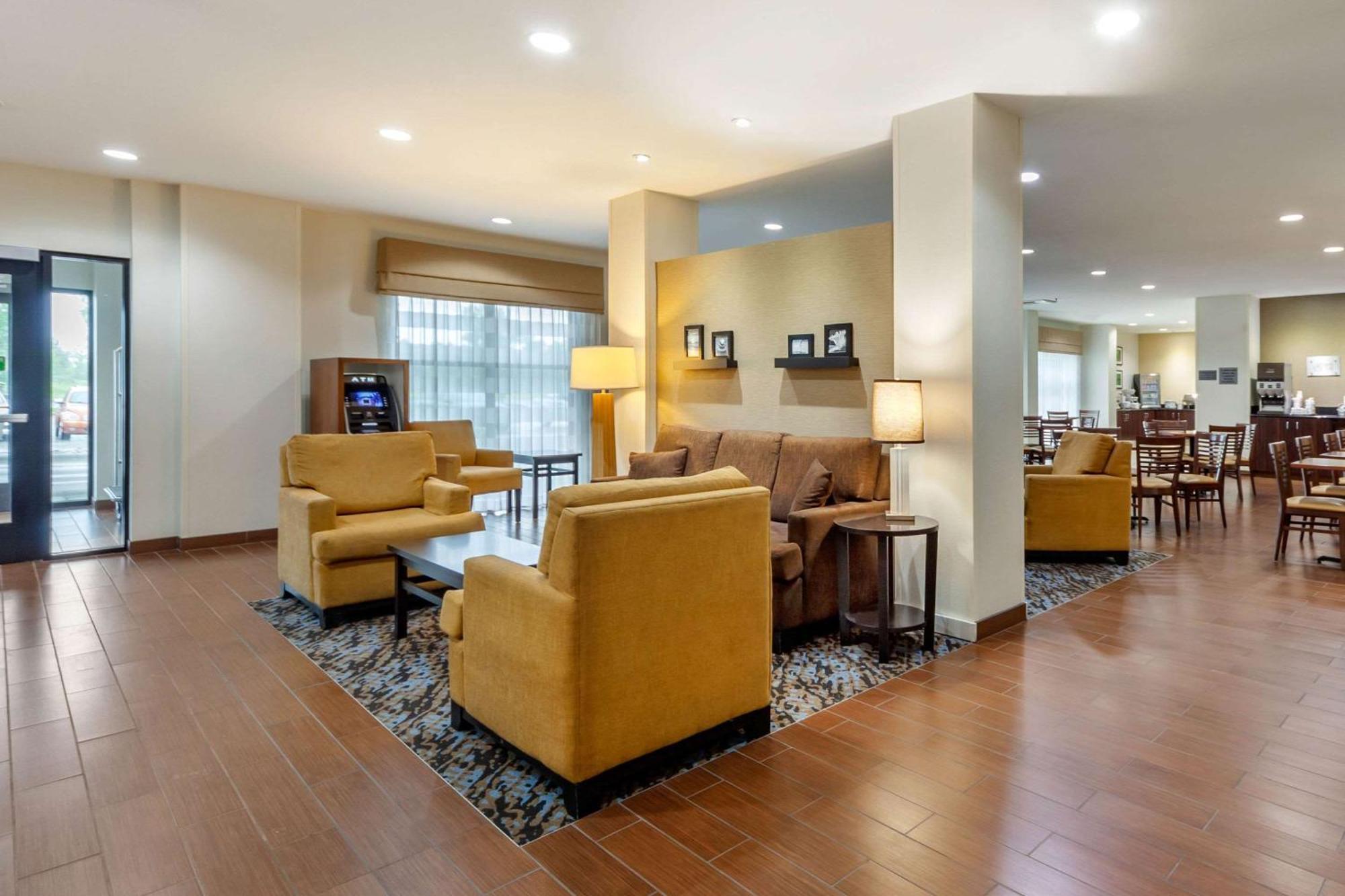 Sleep Inn & Suites Grand Forks Near Alerus Center Экстерьер фото