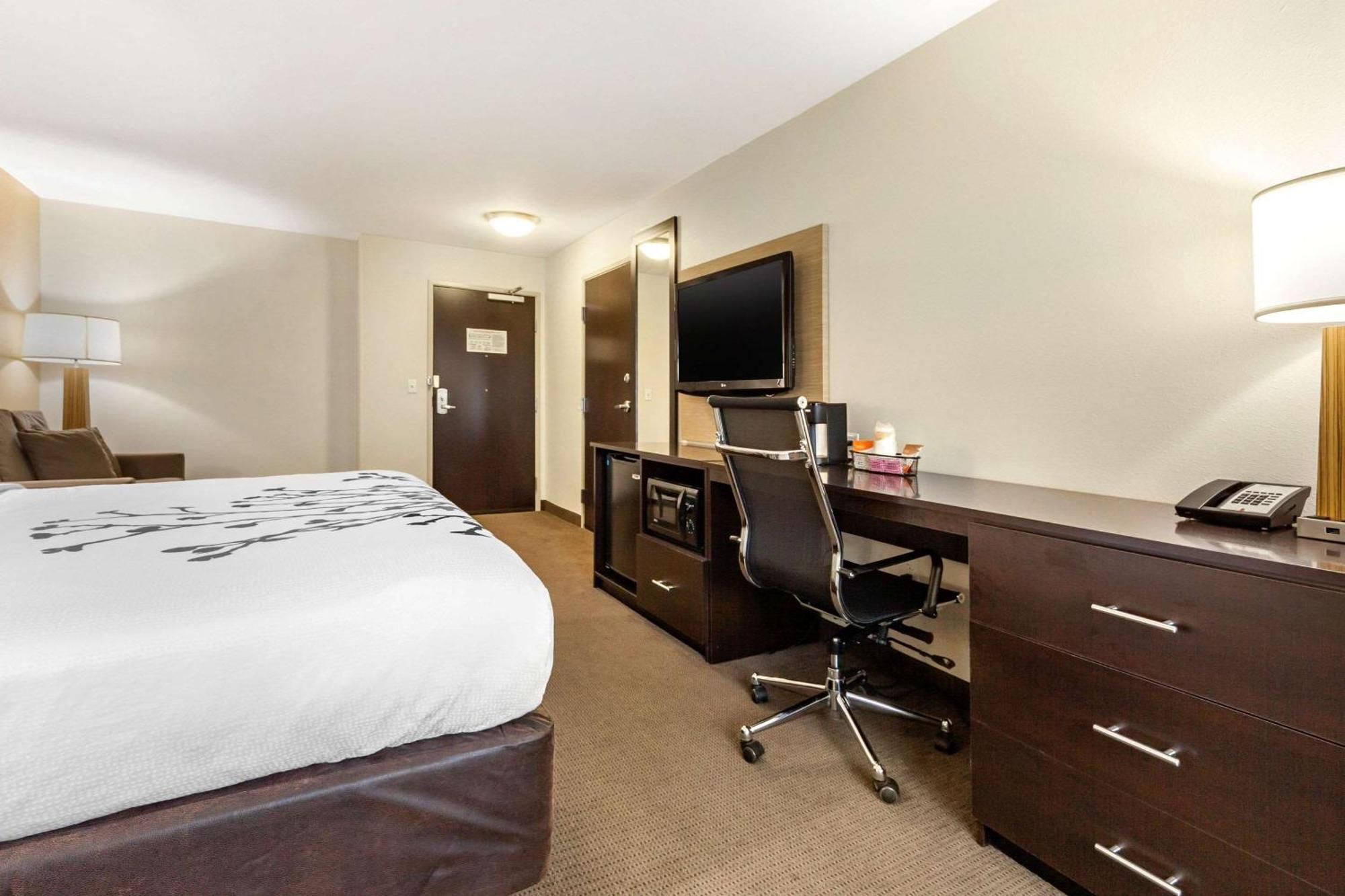 Sleep Inn & Suites Grand Forks Near Alerus Center Экстерьер фото